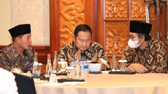 Bupati Hadiri Rapat Kerja APKASI Koordinator Jatim