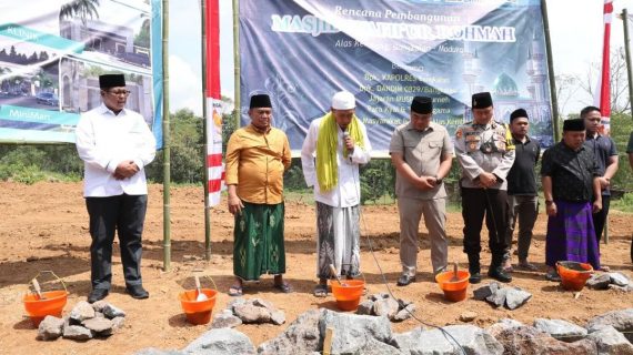 Keberadaan Masjid Syafiur Rohmah Membantu Pemerintah Bangkalan