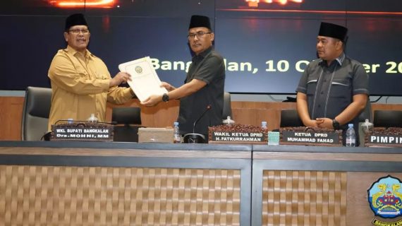 Wabup Terima PU Fraksi tentang Nota Pengantar APBD 2023