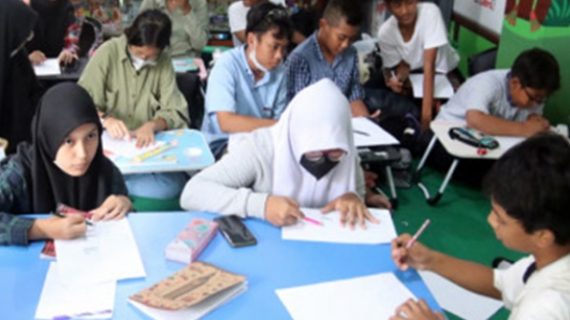 Pelajar Surabaya bebas PR sekolah mulai 10 November