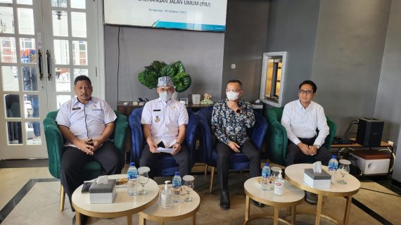 Ada Kenaikan PAD dari Pajak Penerangan Jalan, Bupati MoU dengan PLN