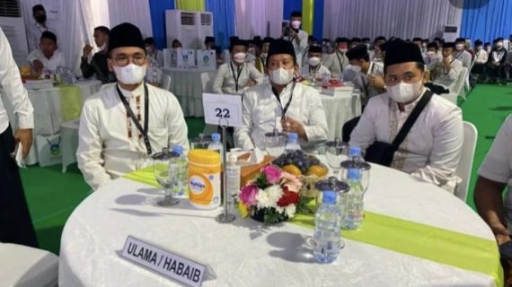 Hadiri Gelaran HSN di Kemenkopolhukam, Bupati: ASN di Bangkalan Saya Wajibkan Berbusana Santri