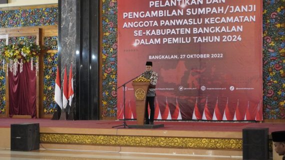 Pelantikan Panwascam, Bupati Siap Dukung Pelaksanaan Tahapan Pemilu 2024