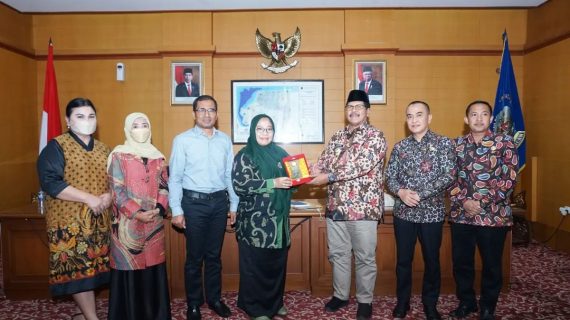 Wabup Terima Kunjungan Komisi E DPRD Jatim, Bahas Persiapan UHC