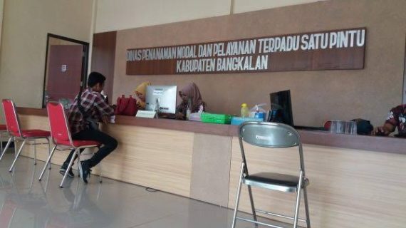 Permudah Masyarakat Urus Izin Usaha, DPMPTSP Buka Layanan di Kantor Kecamatan