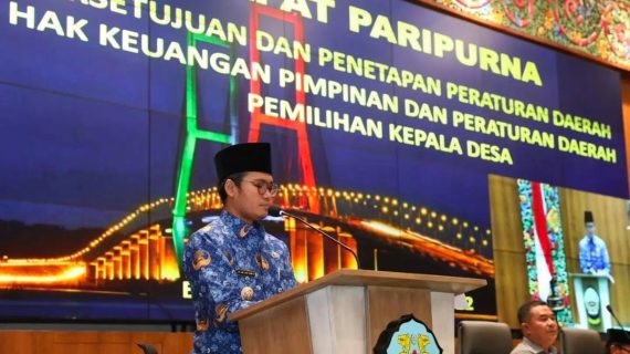 Bupati Hadiri Paripurna Penetapan Rancangan APBD Tahun Anggaran 2023