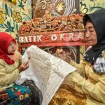 Pengrajin batik Kampung Batik Okra didampingi Pemkot Surabaya pasarkan produk