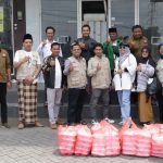 Indahnya Berbagi, Banom PPP Gresik Gelar Jumat Berkah