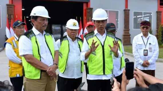 Jokowi kunjungan kerja ke NTT, resmikan jalan dan tinjau tempat KTT ASEAN