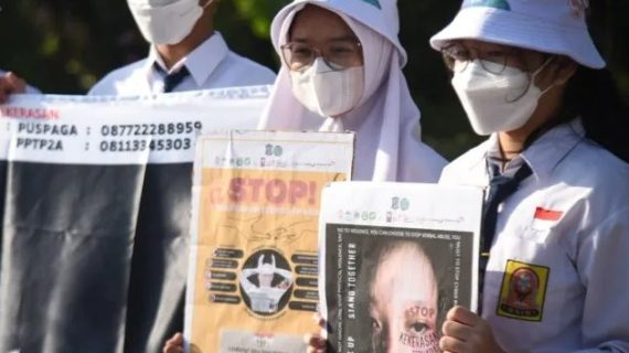 Salah menggunaan medsos, sebabkan kekerasan anak di Surabaya